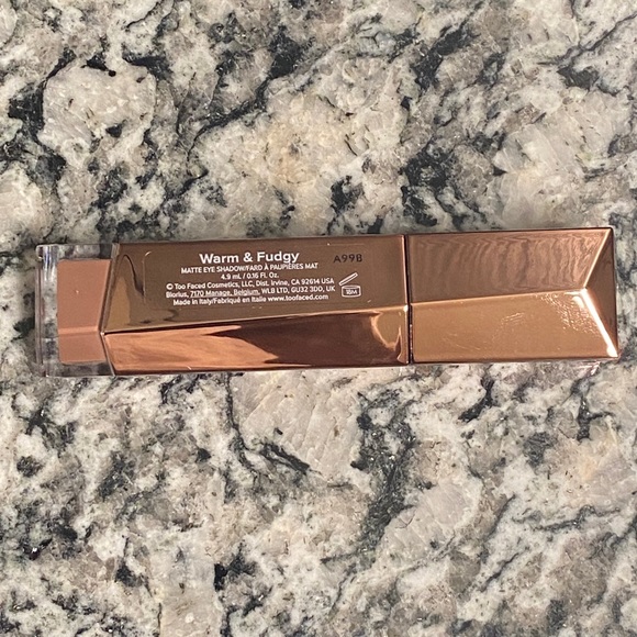 Too Faced Melted Chocolate Matte Eyeshadow - 24 HR Crease Proof - Waterproof NEW - Picture 4 of 7